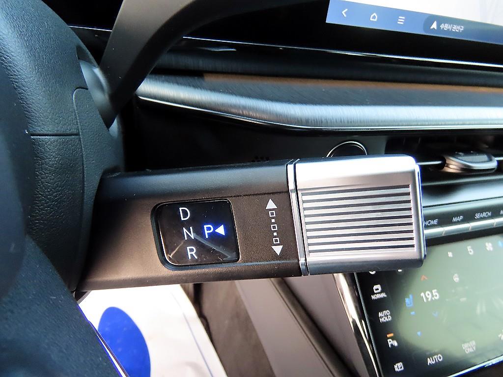 Hyundai Grandeur — photo 11
