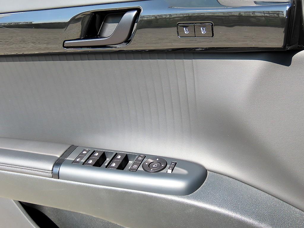 Hyundai Grandeur — photo 12