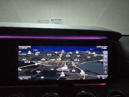 Mercedes-Benz E-Class — photo 14