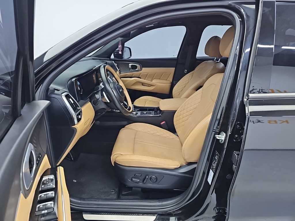 Kia Sorento — photo 11
