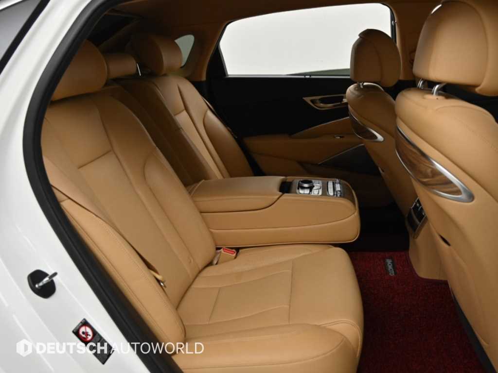 Kia K9 — photo 12