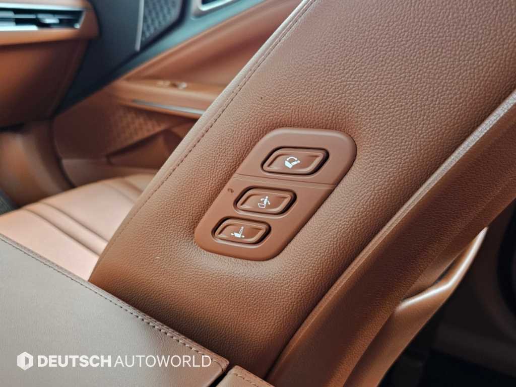 Kia K8 — photo 18
