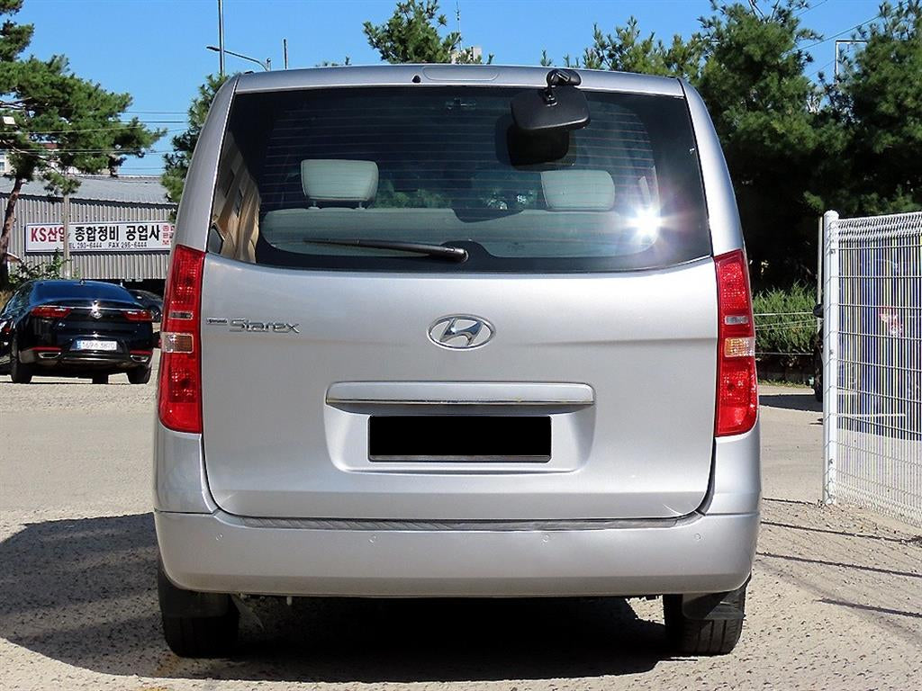 Hyundai Starex — photo 04