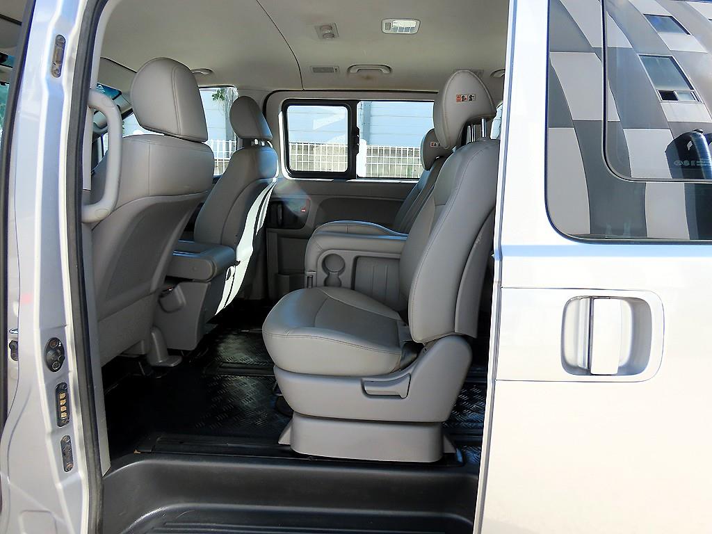 Hyundai Starex — photo 06