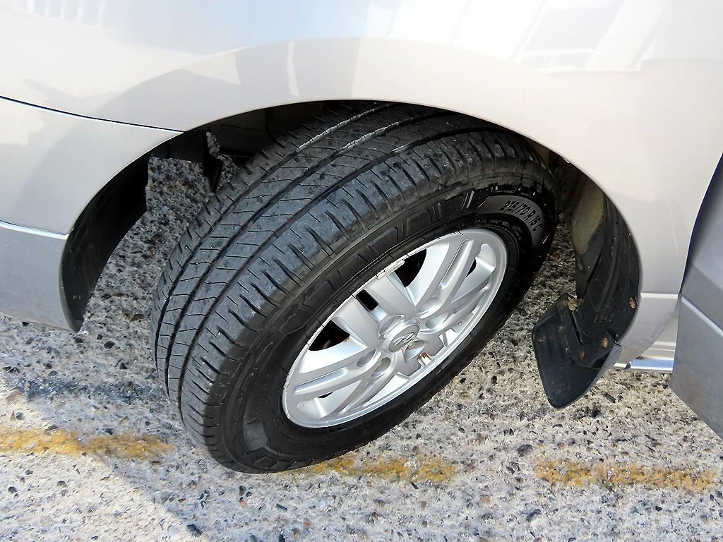 Hyundai Starex — photo 17