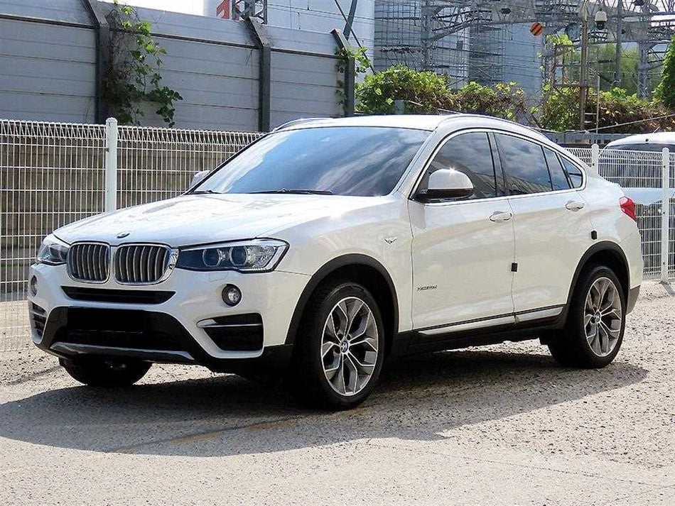 BMW X4 — photo 02