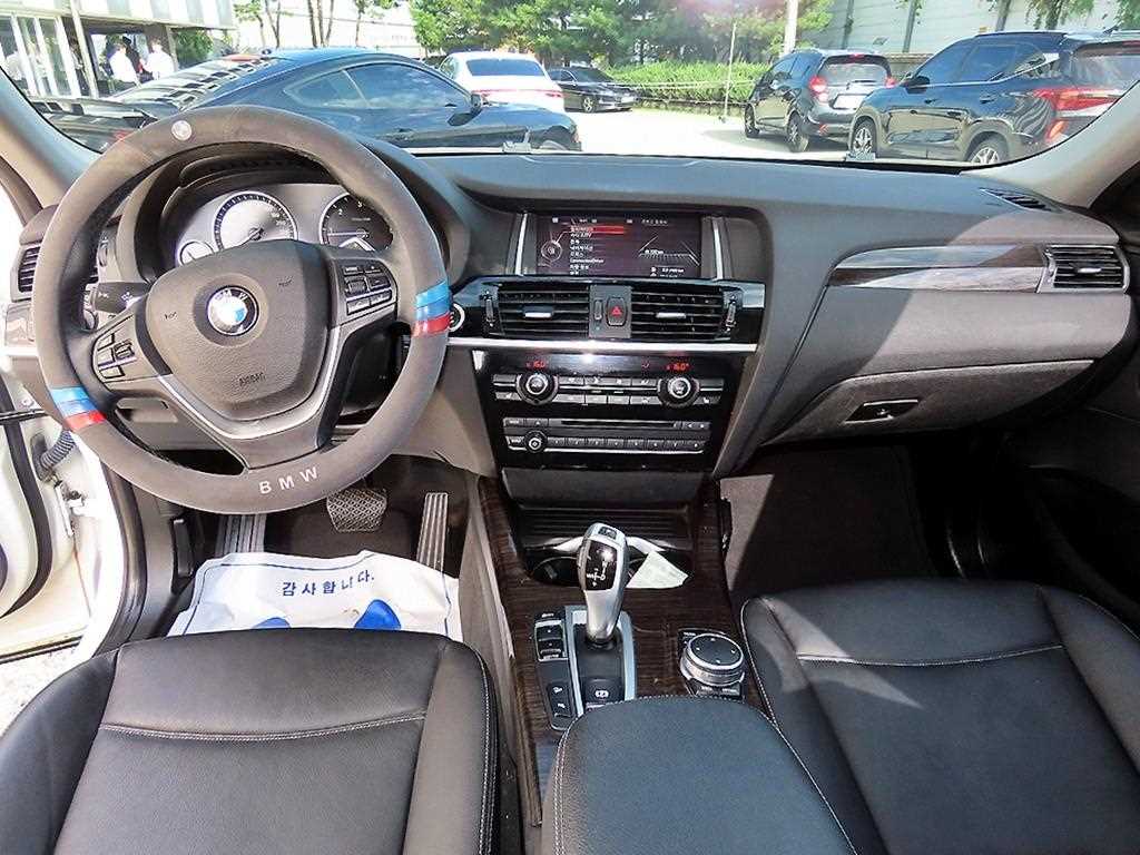 BMW X4 — photo 07