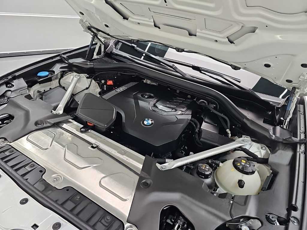 BMW X3 — photo 05