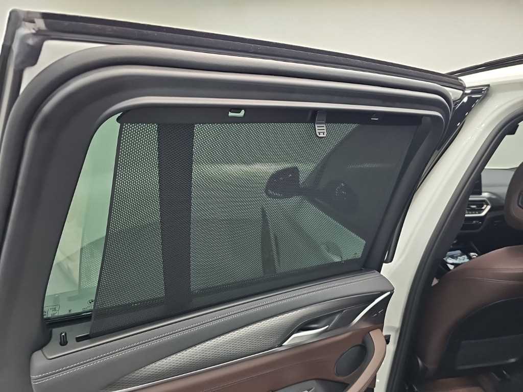 BMW X3 — photo 12