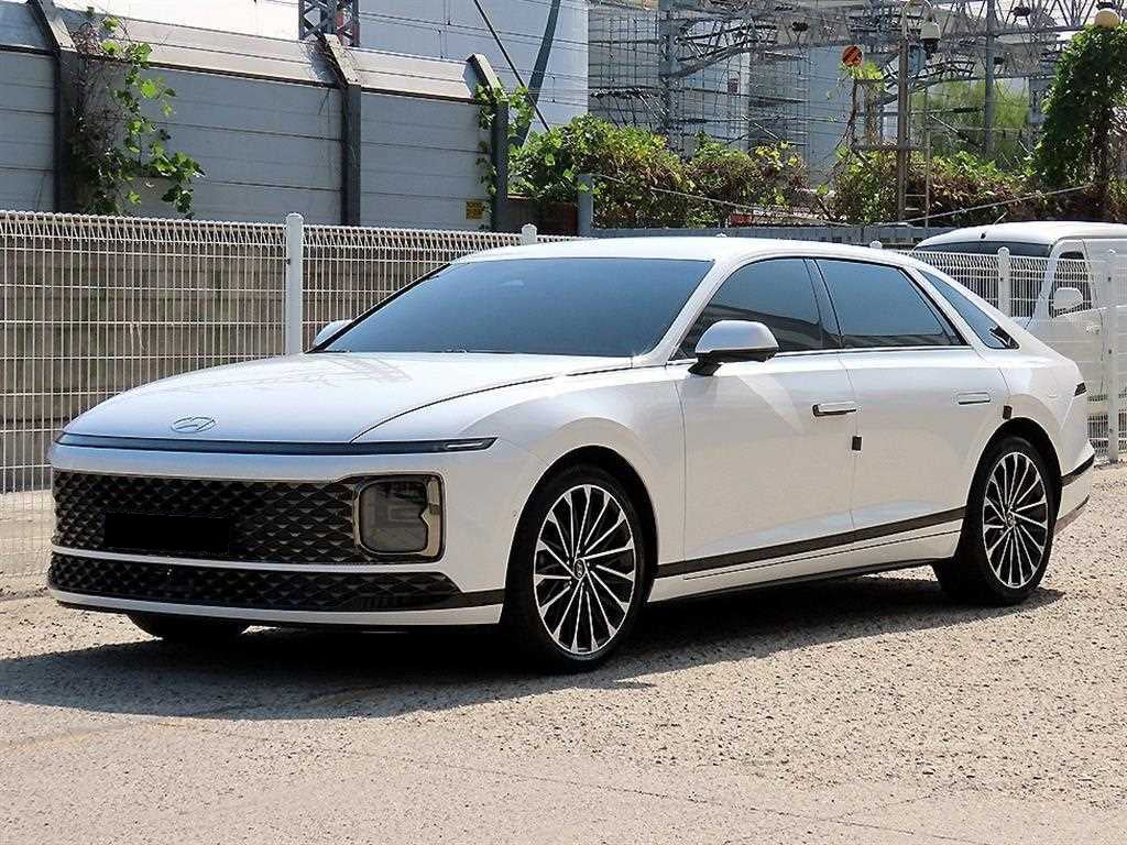Hyundai Grandeur — photo 01