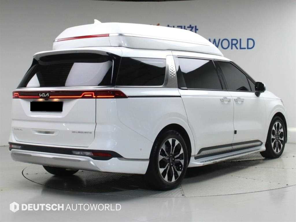 Kia Carnival — photo 02