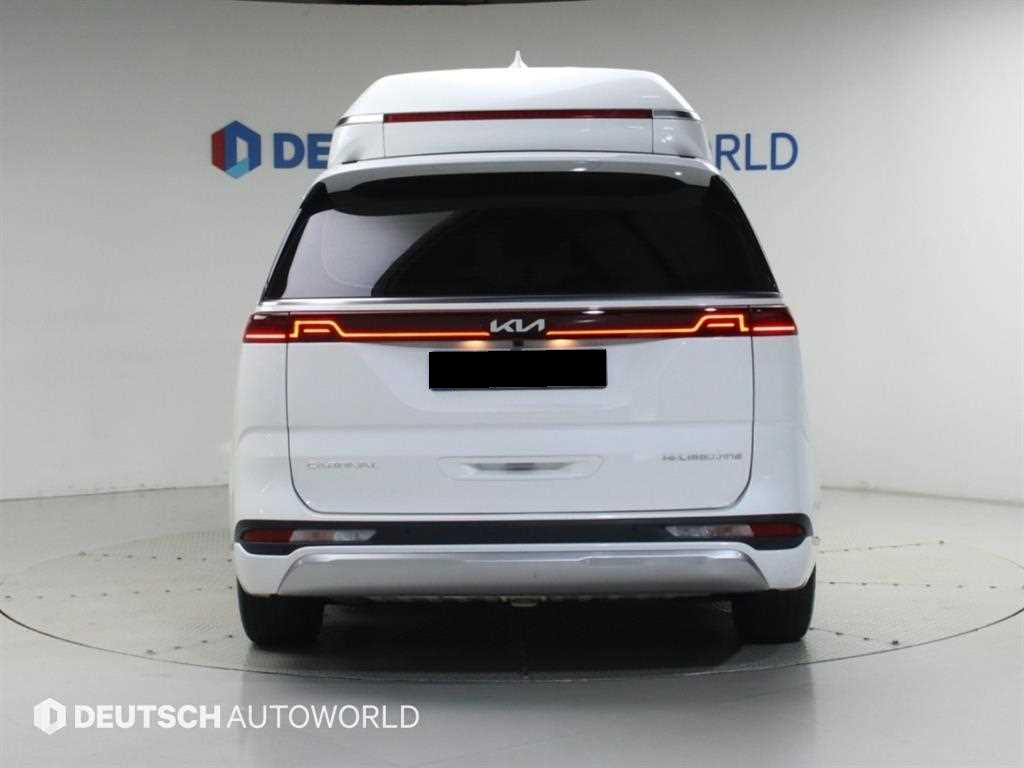 Kia Carnival — photo 04
