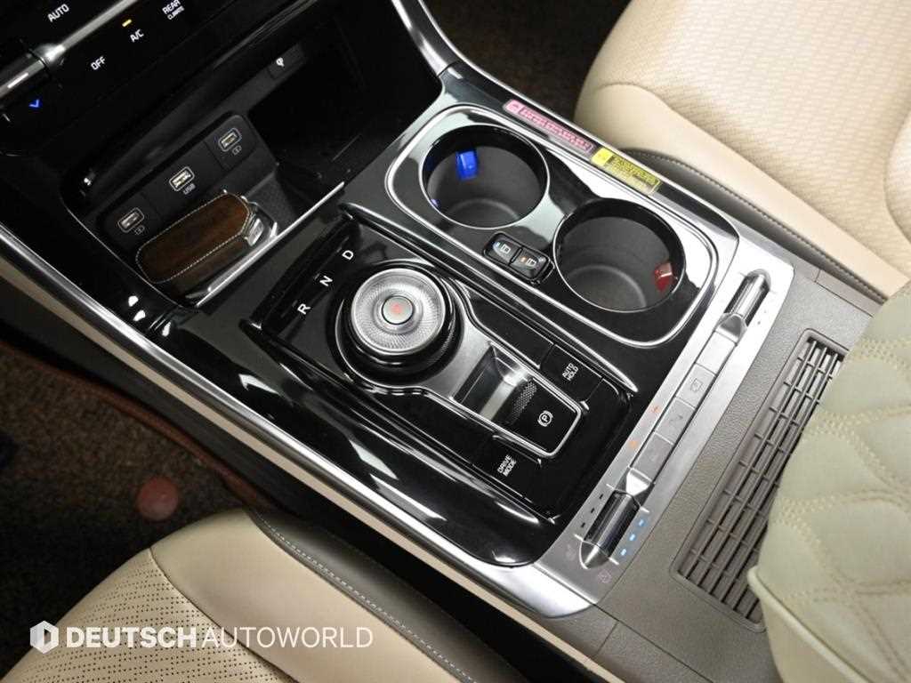 Kia Carnival — photo 09