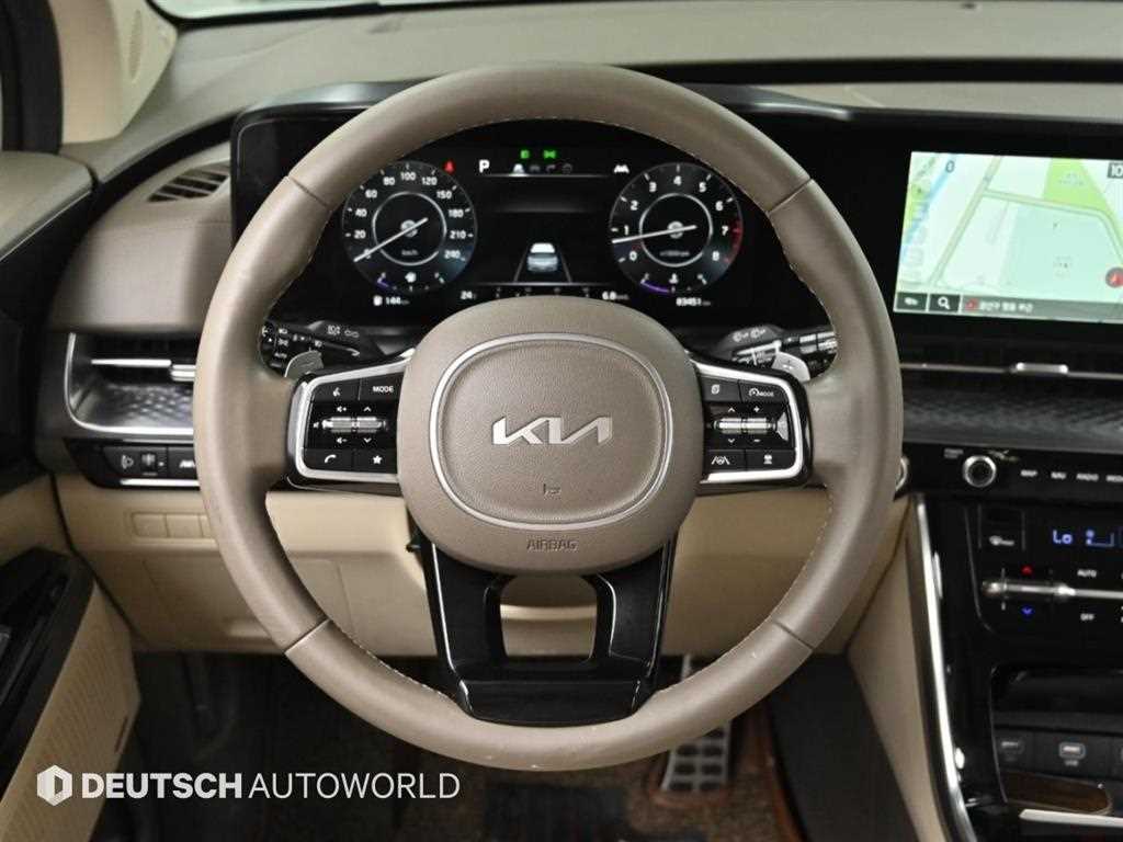 Kia Carnival — photo 13