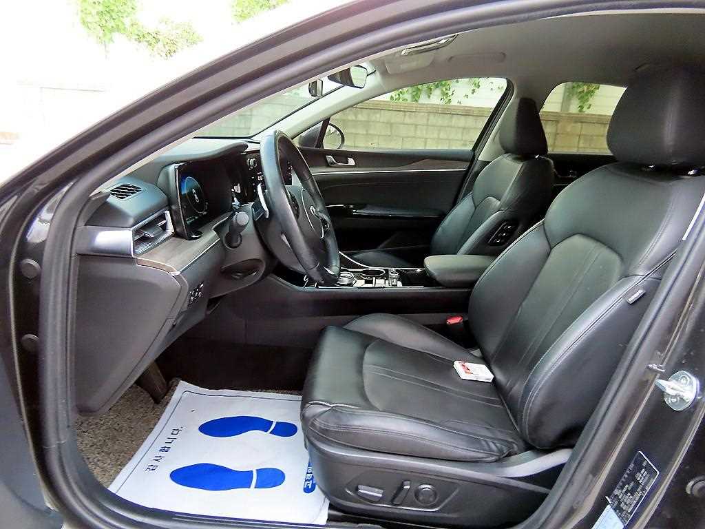 Kia K5 — photo 05
