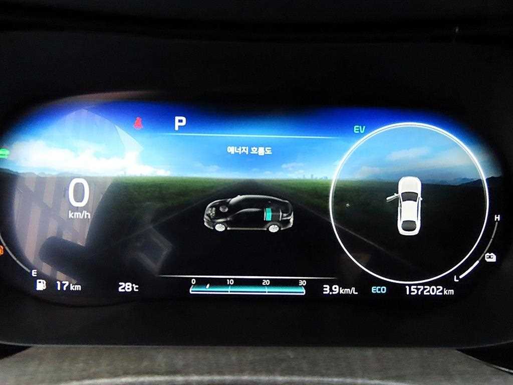Kia K5 — photo 09