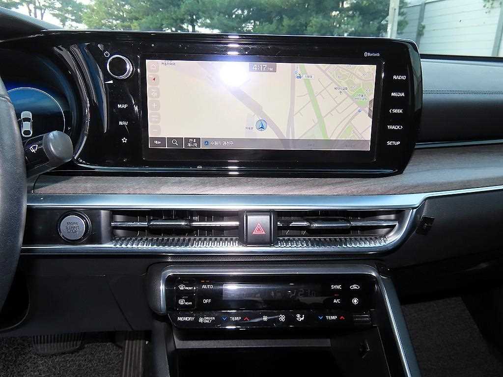 Kia K5 — photo 13