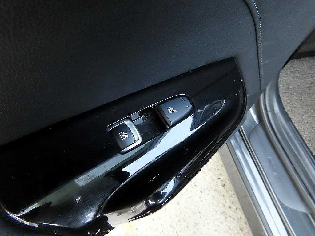 Kia K5 — photo 16