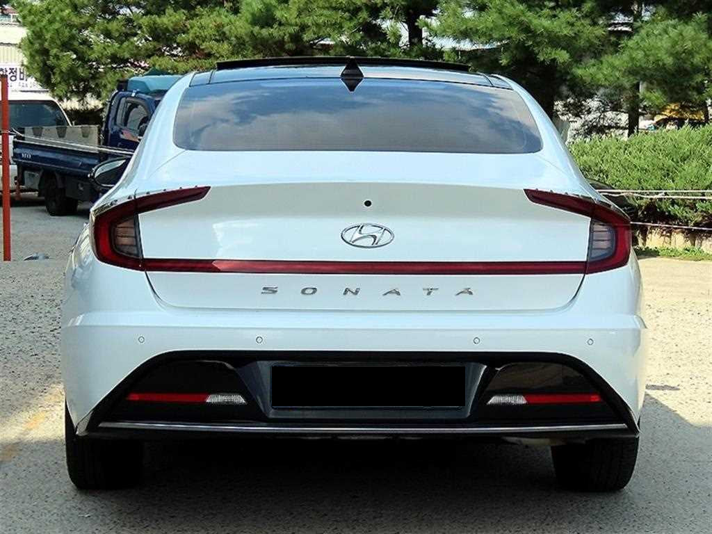 Hyundai Sonata — photo 04