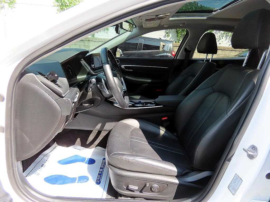 Hyundai Sonata — photo 05