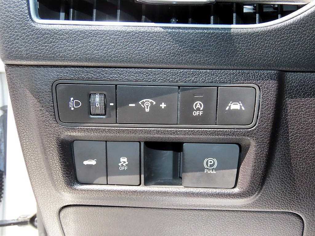 Hyundai Sonata — photo 12