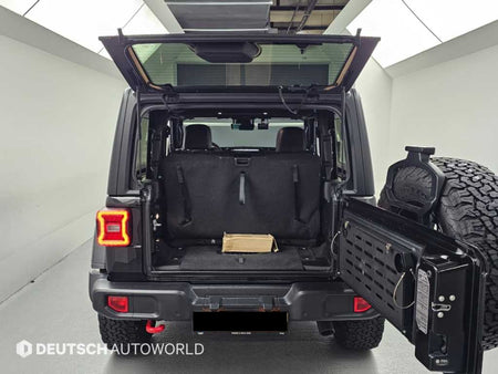 Jeep Wrangler — photo 19