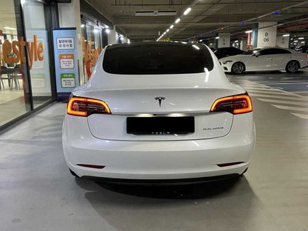 Tesla Model 3 — photo 05