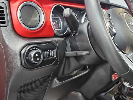 Jeep Wrangler — photo 16