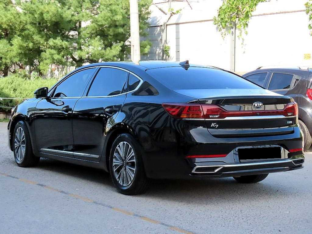 Kia K7 — photo 04