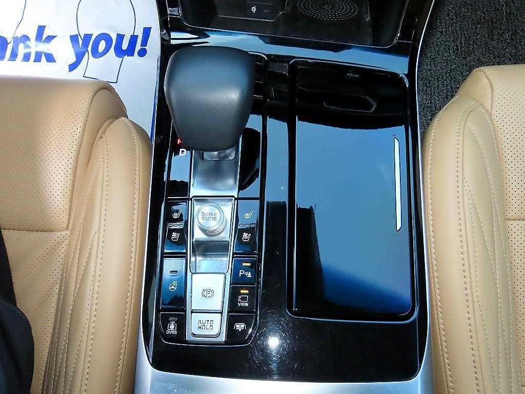 Kia K7 — photo 12
