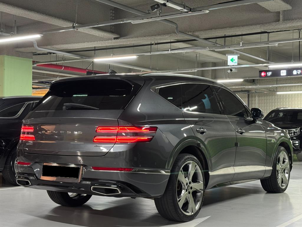 Genesis GV80 — photo 05