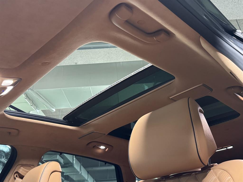 Genesis GV80 — photo 08