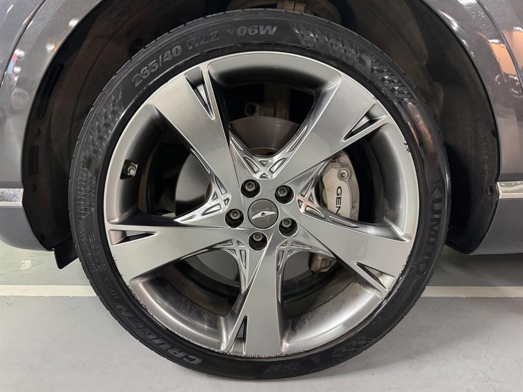 Genesis GV80 — photo 19