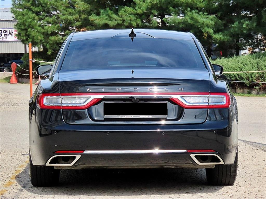 Lincoln Continental — photo 04