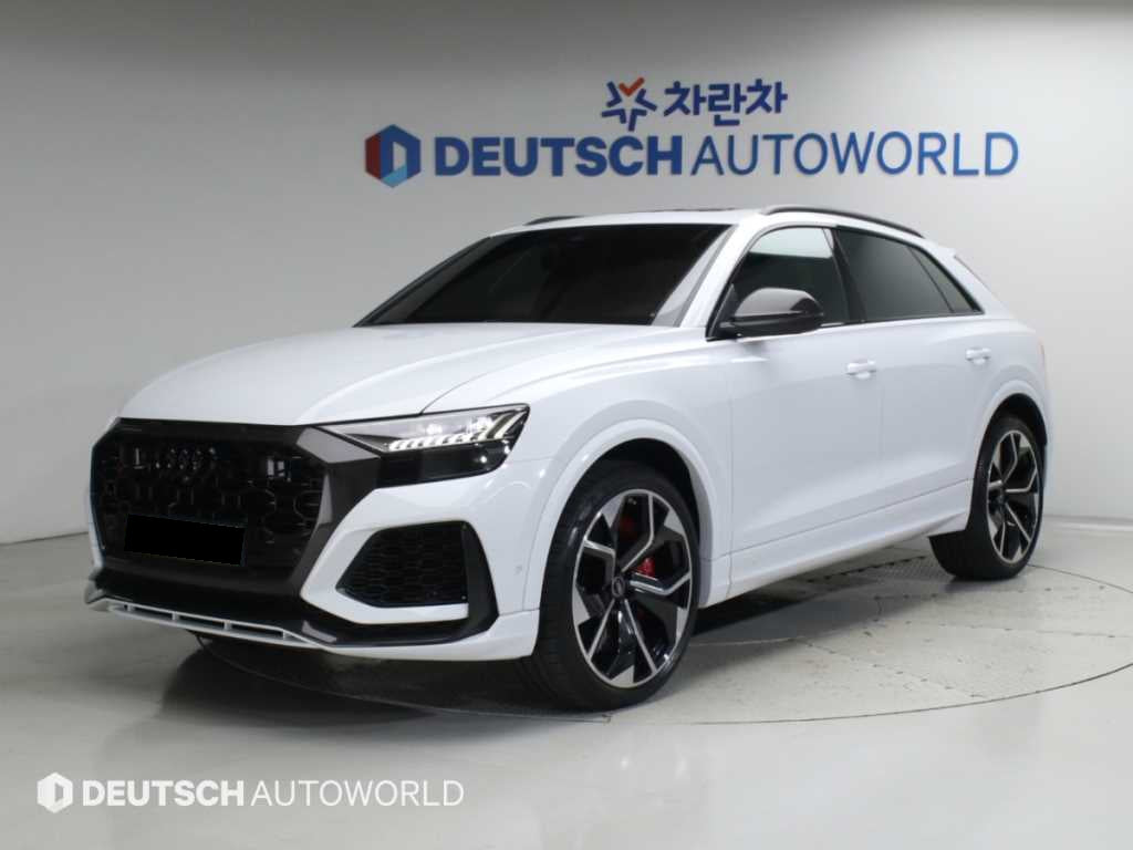 Audi RSQ8 — photo 01