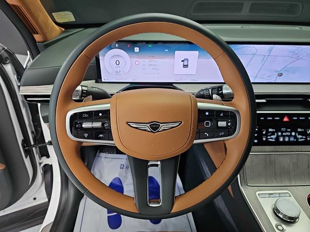 Genesis GV80 — photo 09