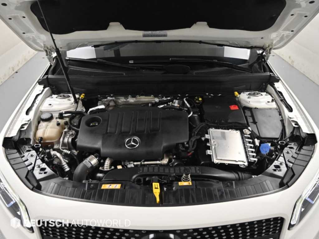 Mercedes-Benz GLB-Class — photo 06