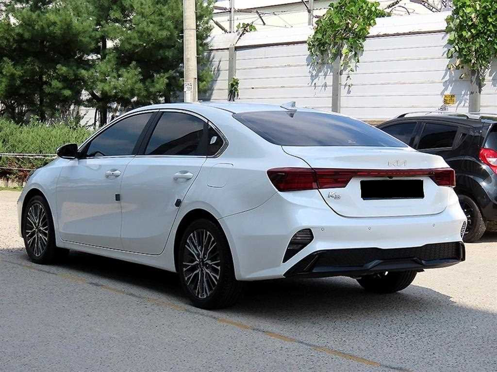 Kia K3 — photo 03