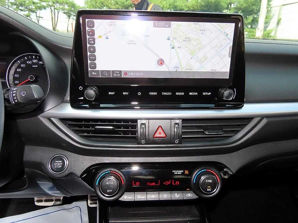 Kia K3 — photo 14