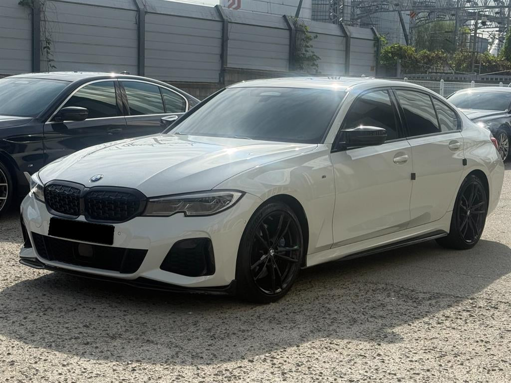 BMW 3-Series — photo 02