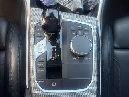 BMW 3-Series — photo 10