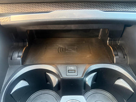 BMW 3-Series — photo 16