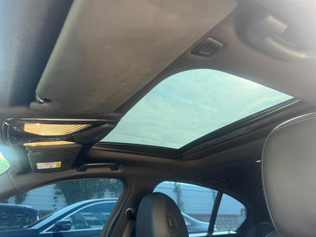 BMW 3-Series — photo 17