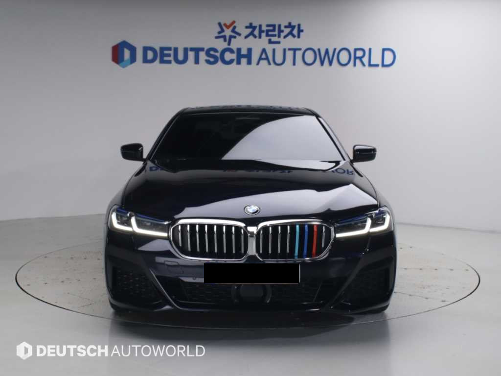 BMW 5-Series — photo 03