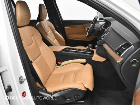Volvo XC90 — photo 10