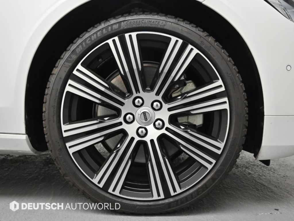 Volvo S90 — photo 05