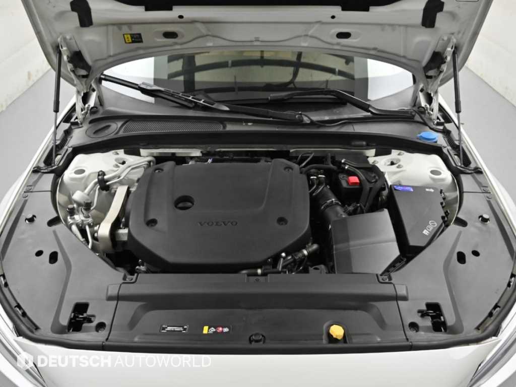 Volvo S90 — photo 06