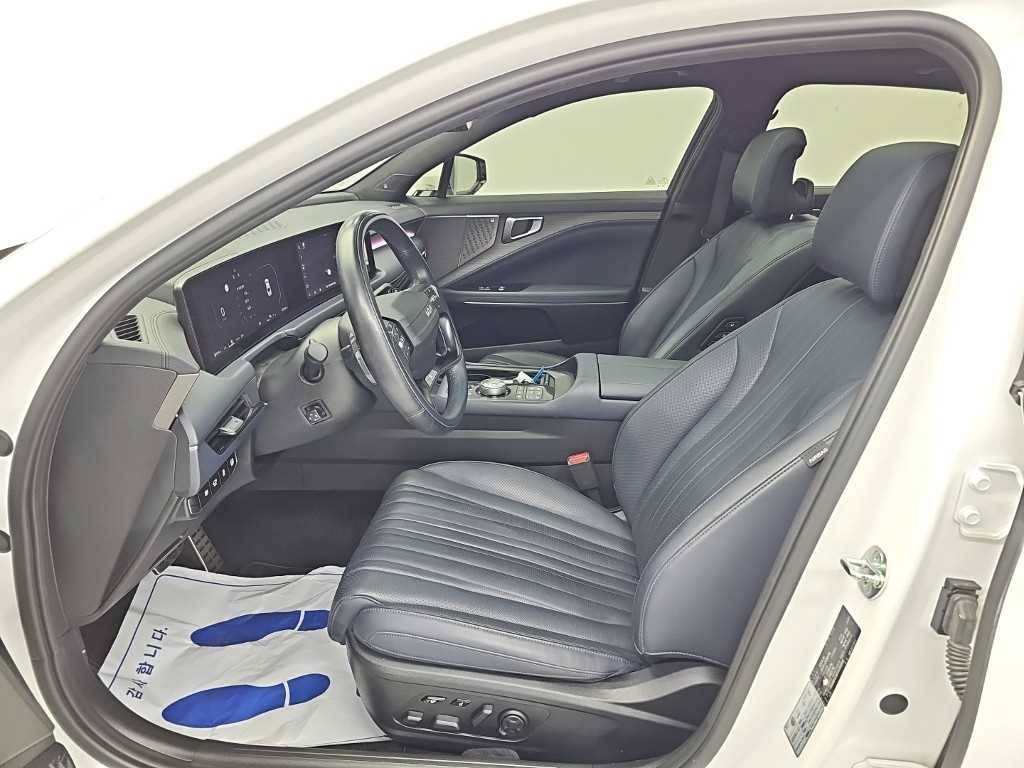 Kia K8 — photo 11