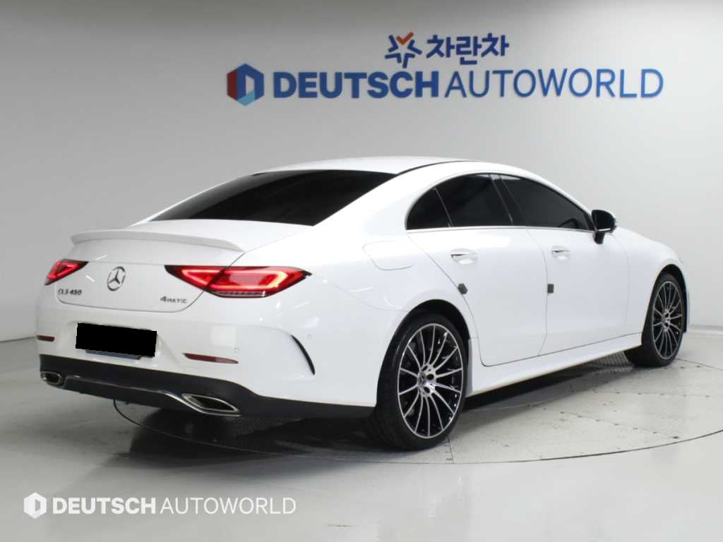 Mercedes-Benz CLS-Class — photo 02