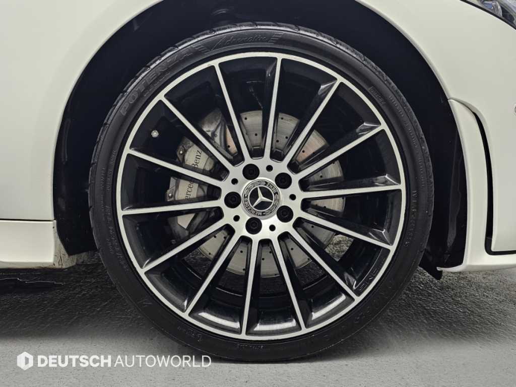 Mercedes-Benz CLS-Class — photo 05